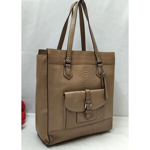 Coach Charlie Beige Leather Snakeskin Embossed Pucket Pocket Tote Shoulder Bag